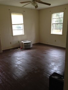 2721 Woodland Living Room