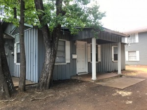 310 Powers House Outside